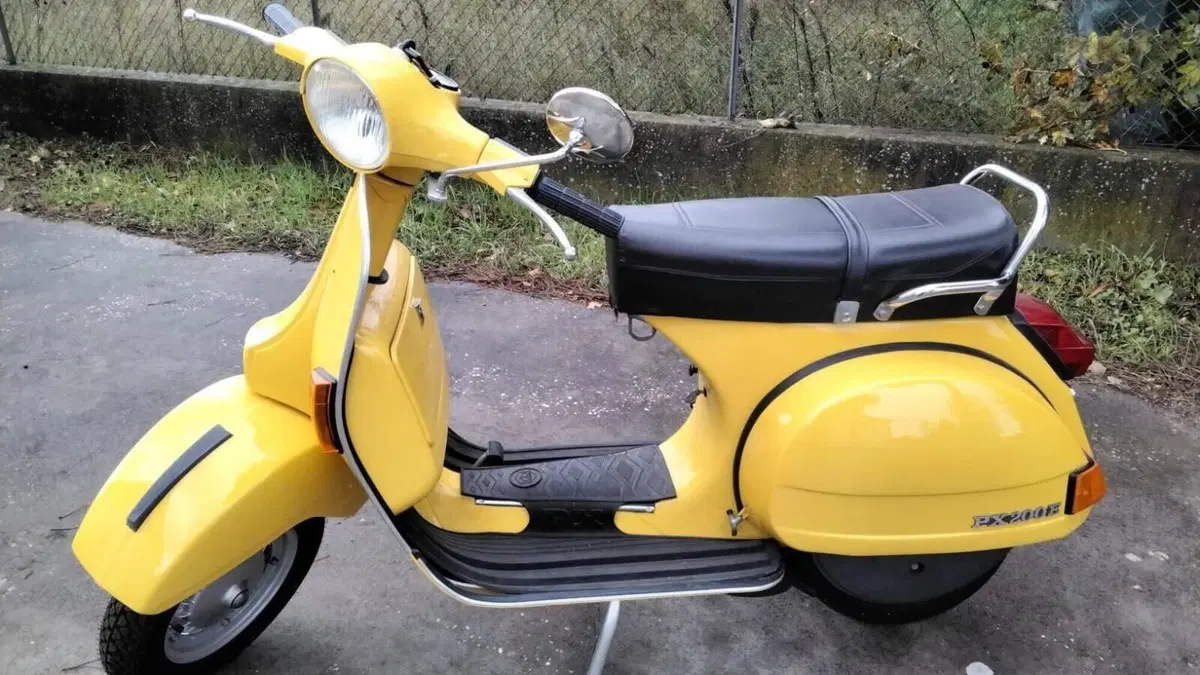 Piaggio   (2)