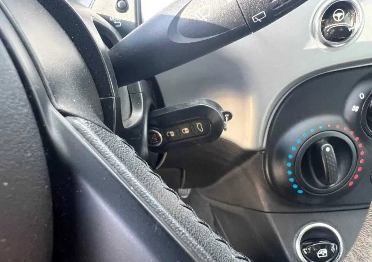 Fiat 500 1.0 Hybrid Connect (4)