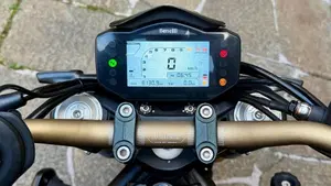 Benelli 752 S (2019 - 20)  (10)