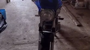 Suzuki GS 500 (2001 - 06) 
