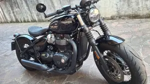 Triumph Bonneville Bobber Black 1200 (2018 - 20) 
