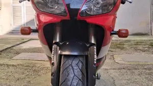 Yamaha YZF R1 (2000 - 01)  (2)