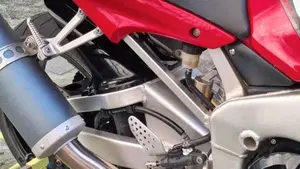 Yamaha YZF R1 (2000 - 01)  (5)