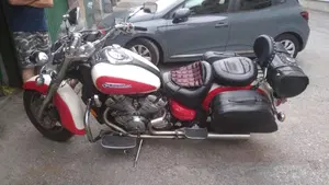 Yamaha XVZ 1300 Venture Star (2000 - 02)  (4)