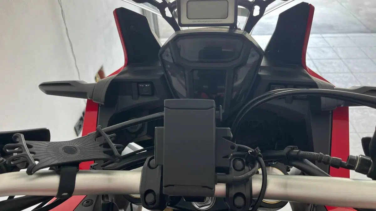 Honda Africa Twin CRF 1000L DCT ABS Travel Edition (2016 - 17)  (8)