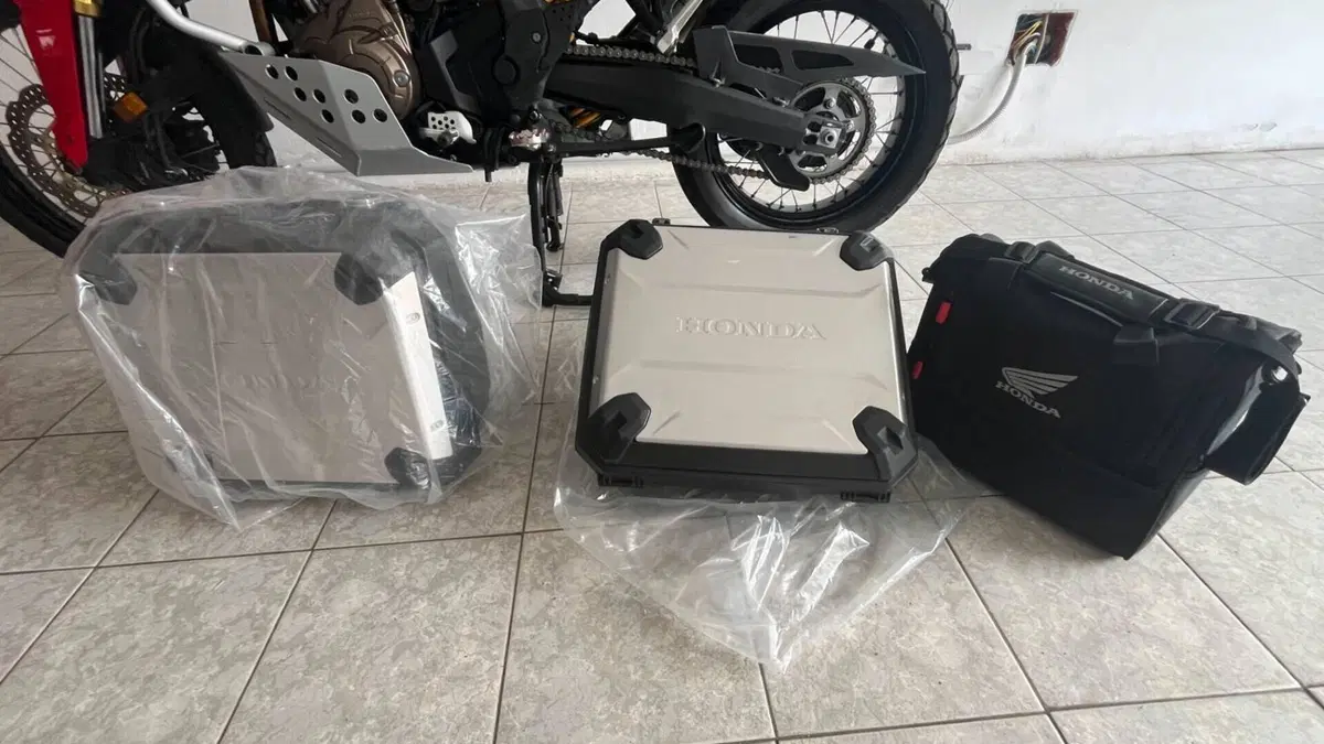 Honda Africa Twin CRF 1000L DCT ABS Travel Edition (2016 - 17)  (20)