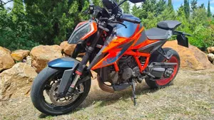 KTM 1290 Super Duke R (2021) 