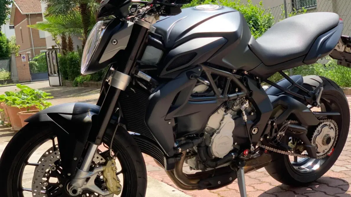 MV Agusta Brutale 800 (2012 - 15)  (3)