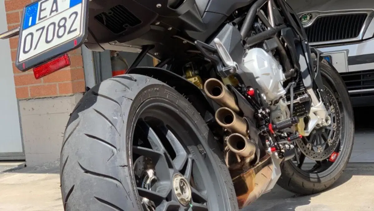 MV Agusta Brutale 800 (2012 - 15)  (8)