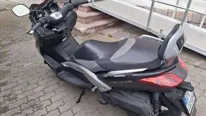 Yamaha X-Max 250 Sport (2011 - 13)  (2)
