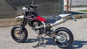 Husqvarna SM 510 R (2009)  (14)