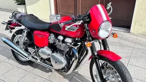 Triumph Thruxton 900 (2004 - 15)  (5)