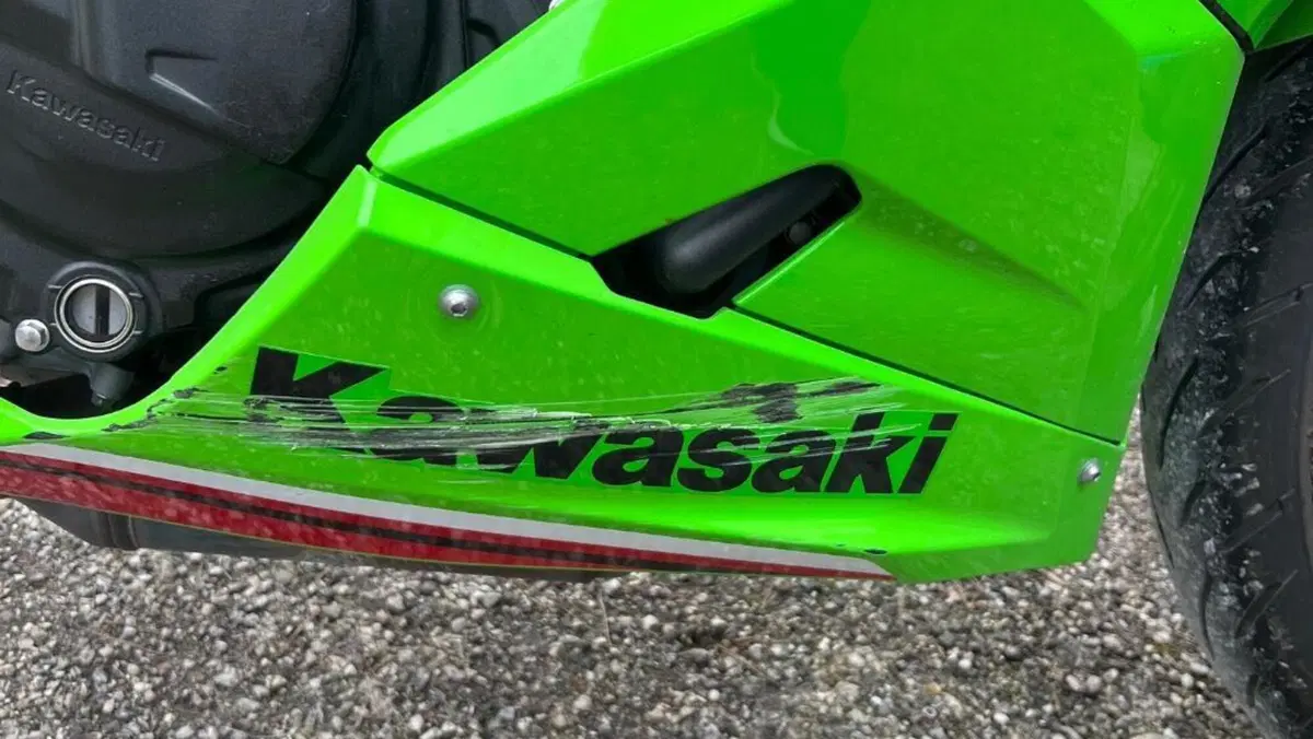 Kawasaki Ninja 400 (2023)  (6)