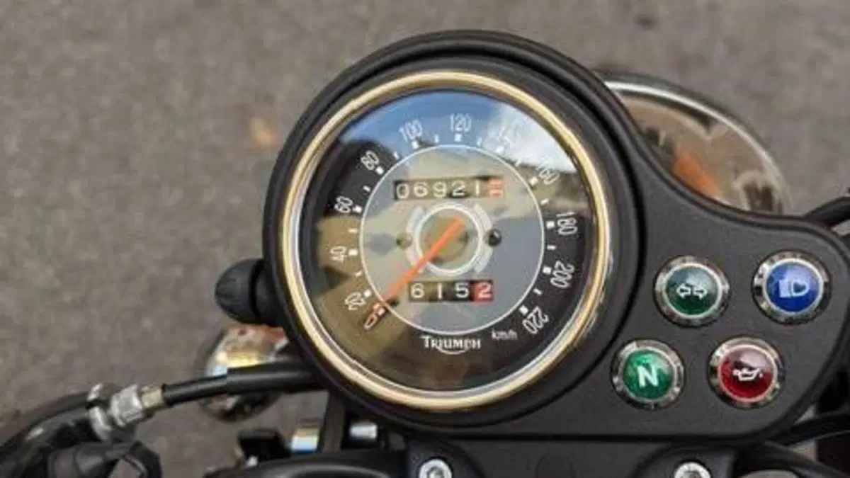 Triumph Bonneville (2007 - 16)  (7)