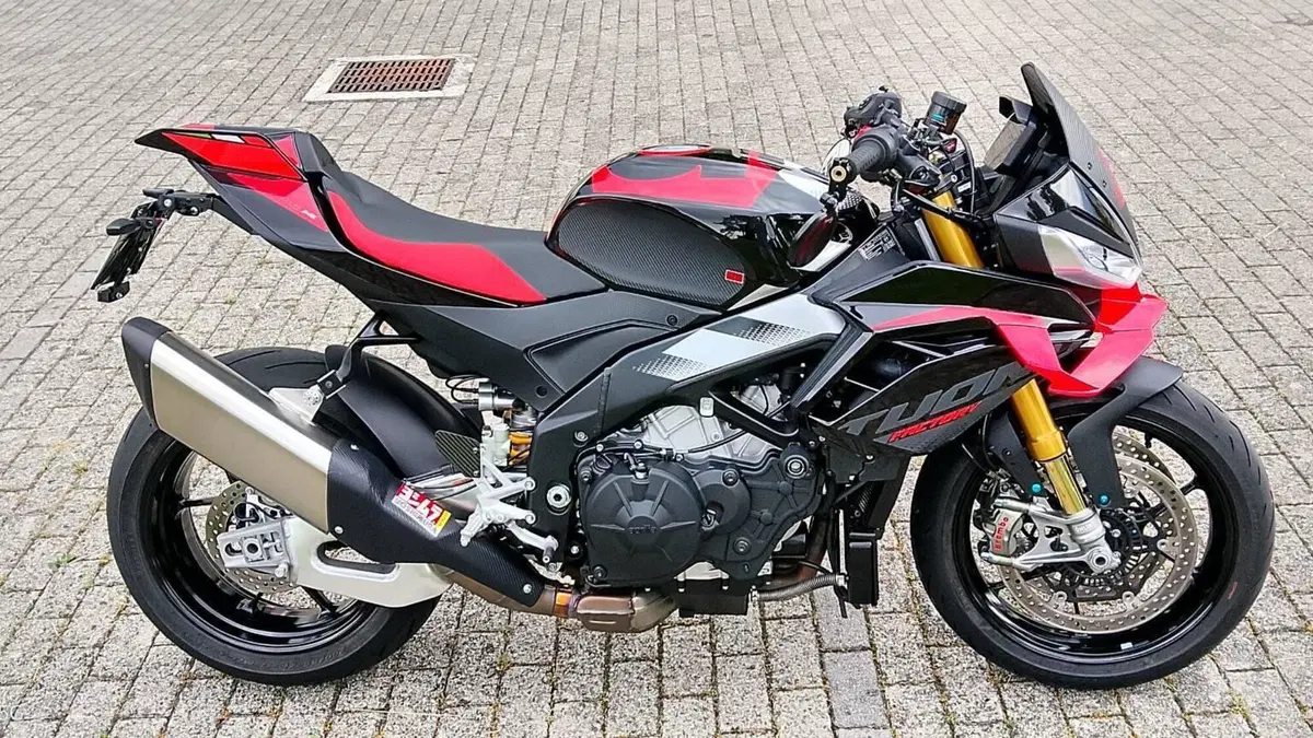 Aprilia Tuono V4 Factory (2025 - 26) 