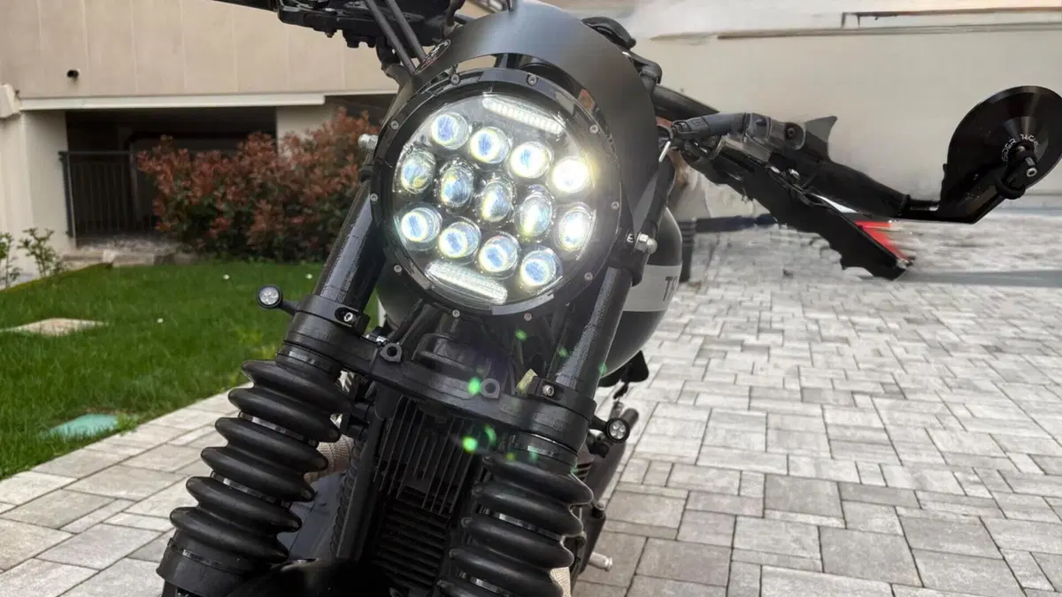 Triumph Bonneville (2007 - 16)  (4)