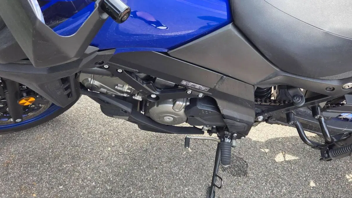 Suzuki V-Strom 650XT (2021 - 25)  (3)