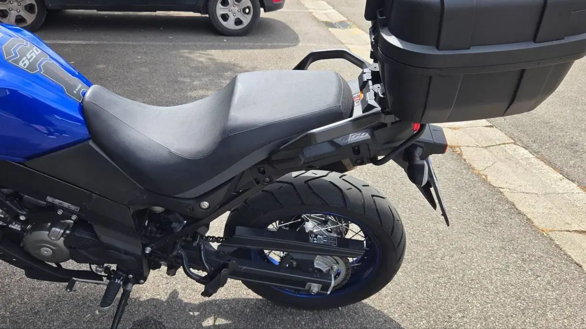 Suzuki V-Strom 650XT (2021 - 25)  (4)