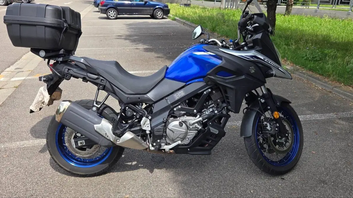 Suzuki V-Strom 650XT (2021 - 25)  (16)