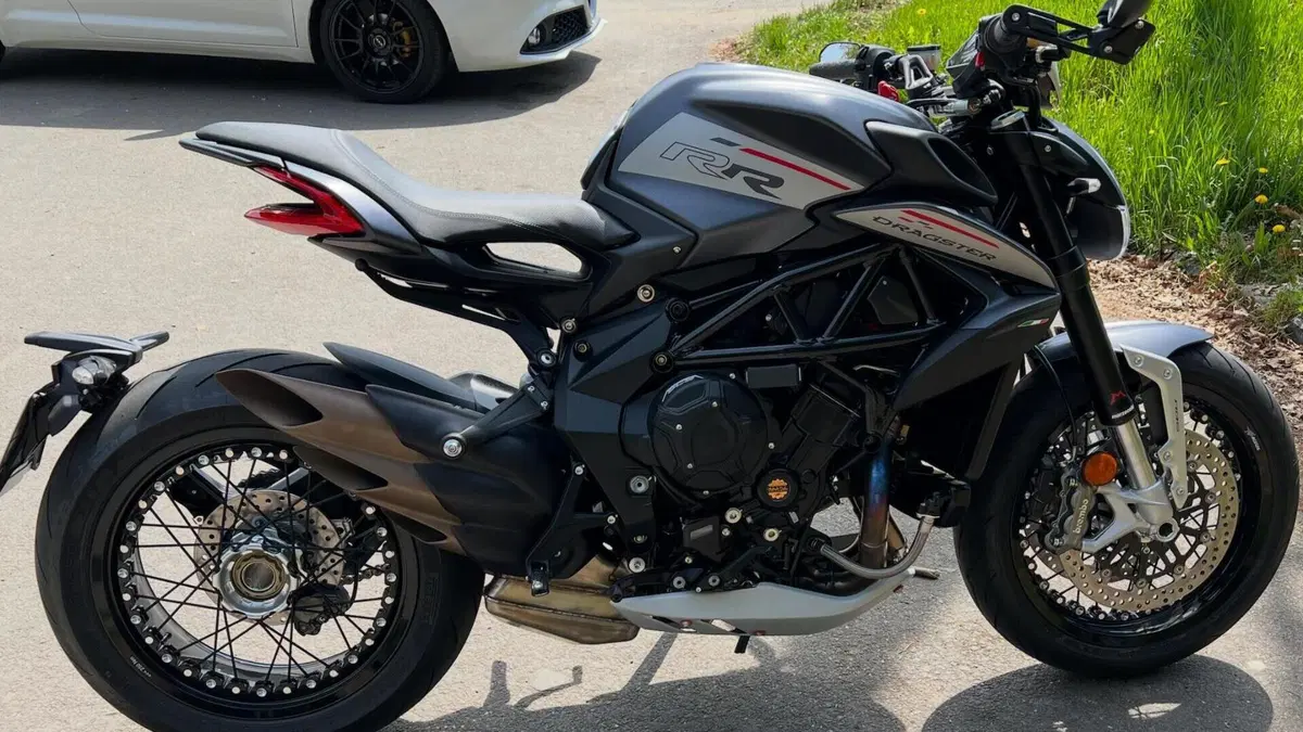 MV Agusta Dragster 800 RR (2021 - 23)  (2)