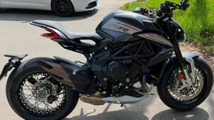 MV Agusta Dragster 800 RR (2021 - 23)  (2)