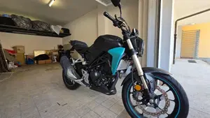 Honda CB 300 R (2018 - 19) 