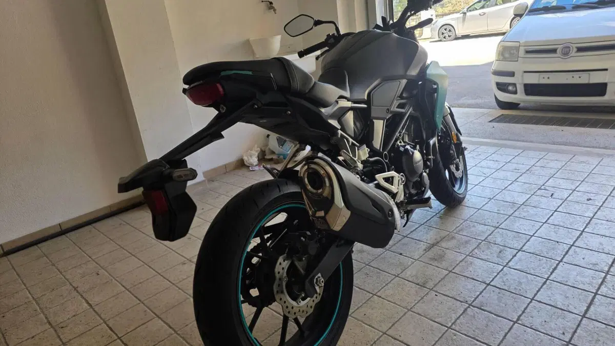 Honda CB 300 R (2018 - 19)  (6)