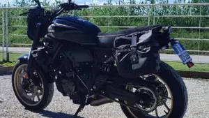 Yamaha XSR 700 (2022 - 26)  (8)