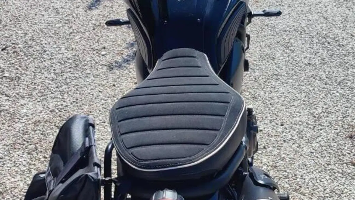 Yamaha XSR 700 (2022 - 26)  (11)