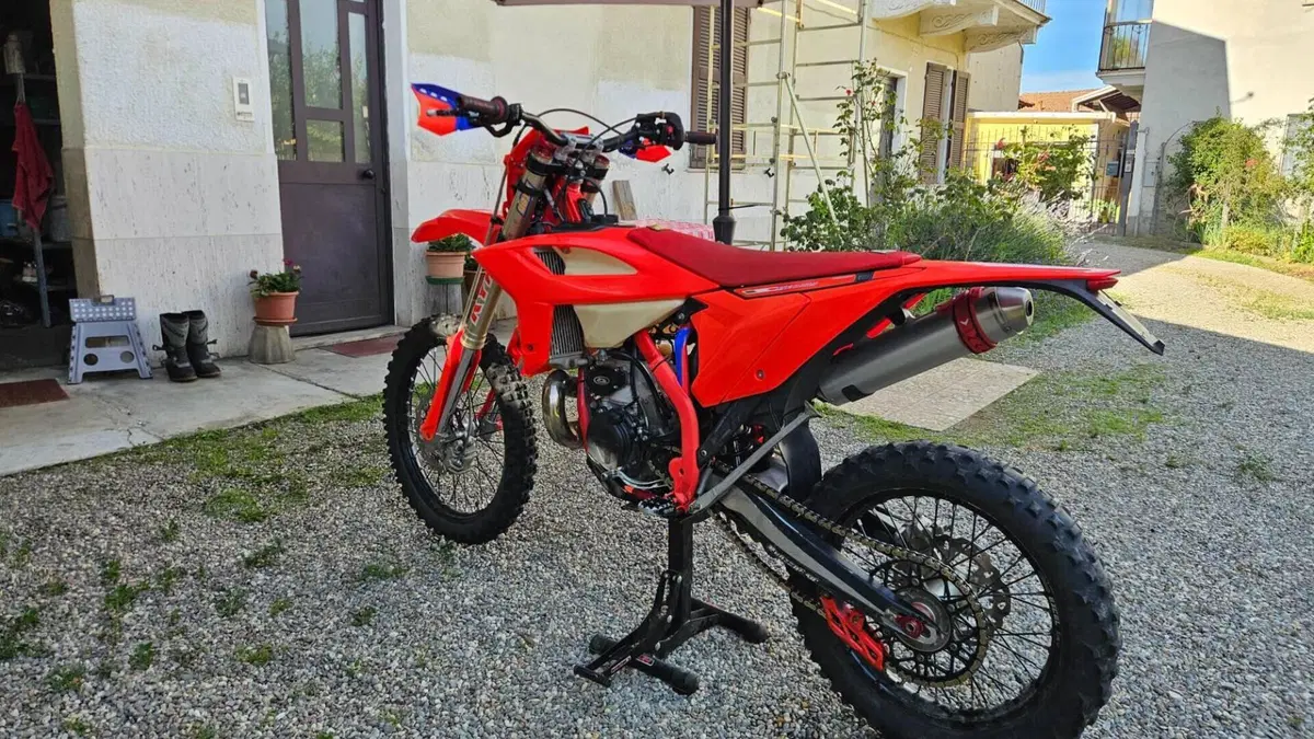 Betamotor RR 300 2T Enduro Racing (2022)  (4)
