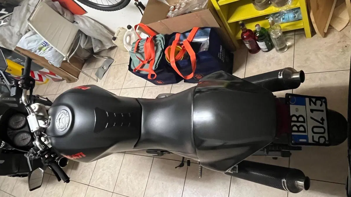 Ducati Monster 600 Dark (1998 - 01)  (7)