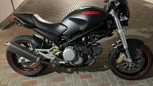 Ducati Monster 600 Dark (1998 - 01)  (10)