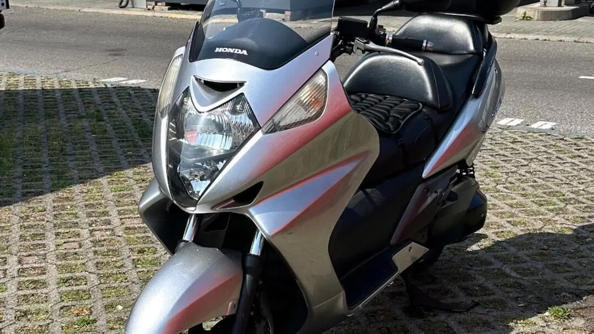 Honda Silver Wing 400 (2006 - 09) 