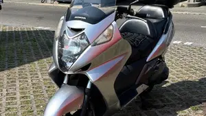 Honda Silver Wing 400 (2006 - 09) 
