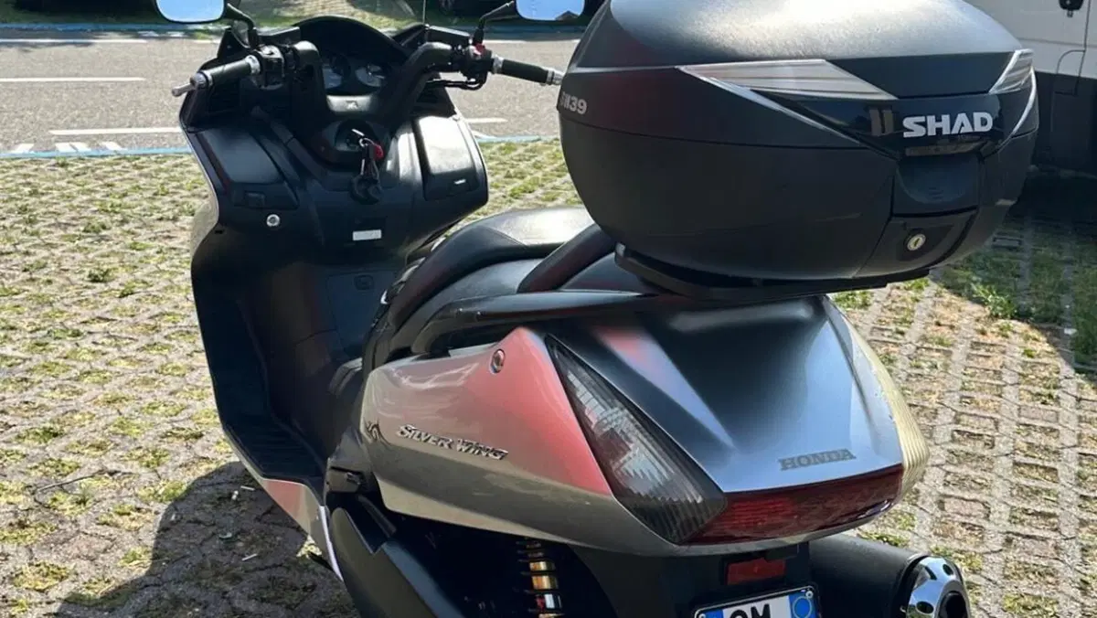 Honda Silver Wing 400 (2006 - 09)  (5)