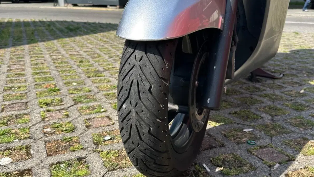 Honda Silver Wing 400 (2006 - 09)  (12)
