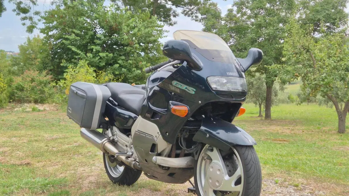Yamaha   (3)