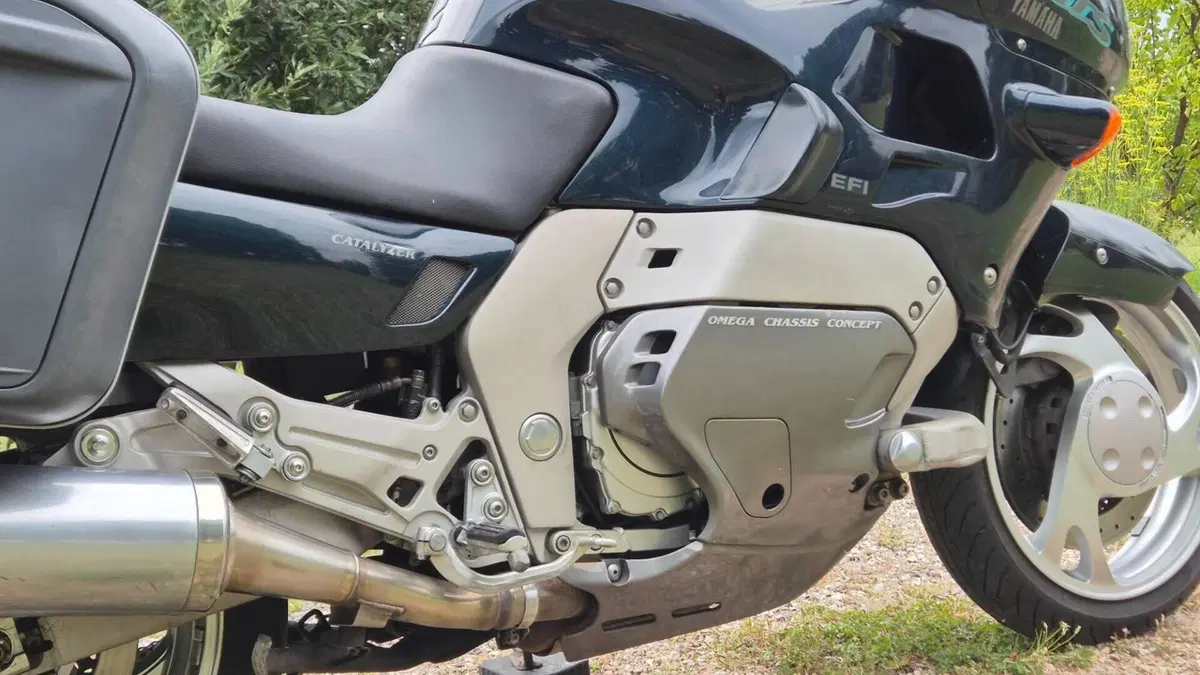 Yamaha   (9)