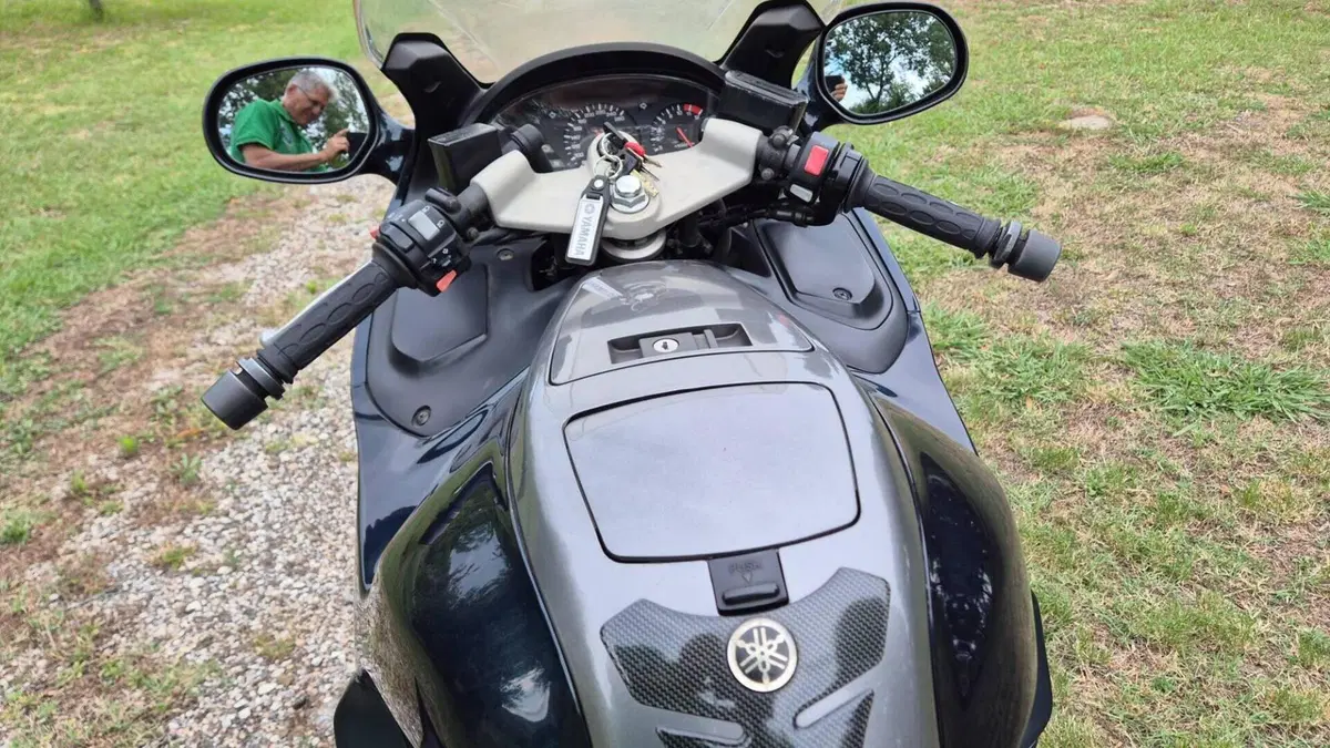 Yamaha   (19)