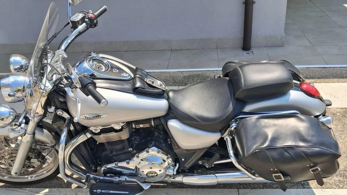 Triumph Thunderbird 1600 ABS  (5)