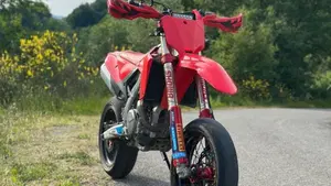 Honda CRF 450R (2022)  (2)