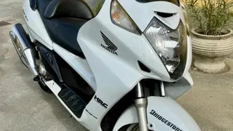 Honda Silver Wing 600 (2001 - 05)