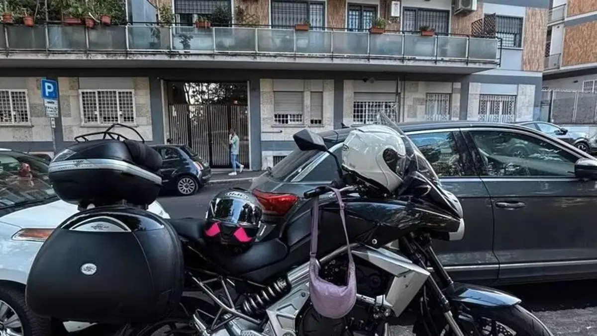 Kawasaki Versys 650 (2010 - 13)  (2)