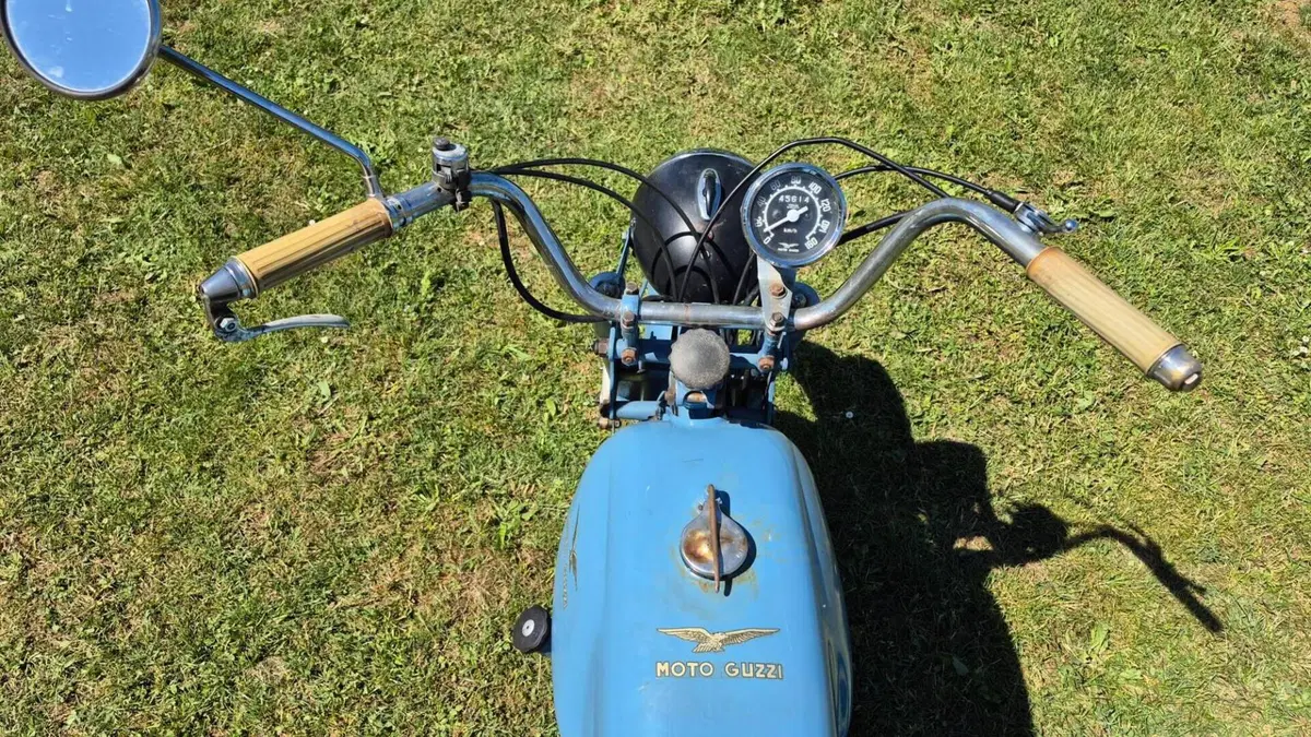 Moto Guzzi   (2)