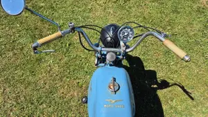 Moto Guzzi   (2)