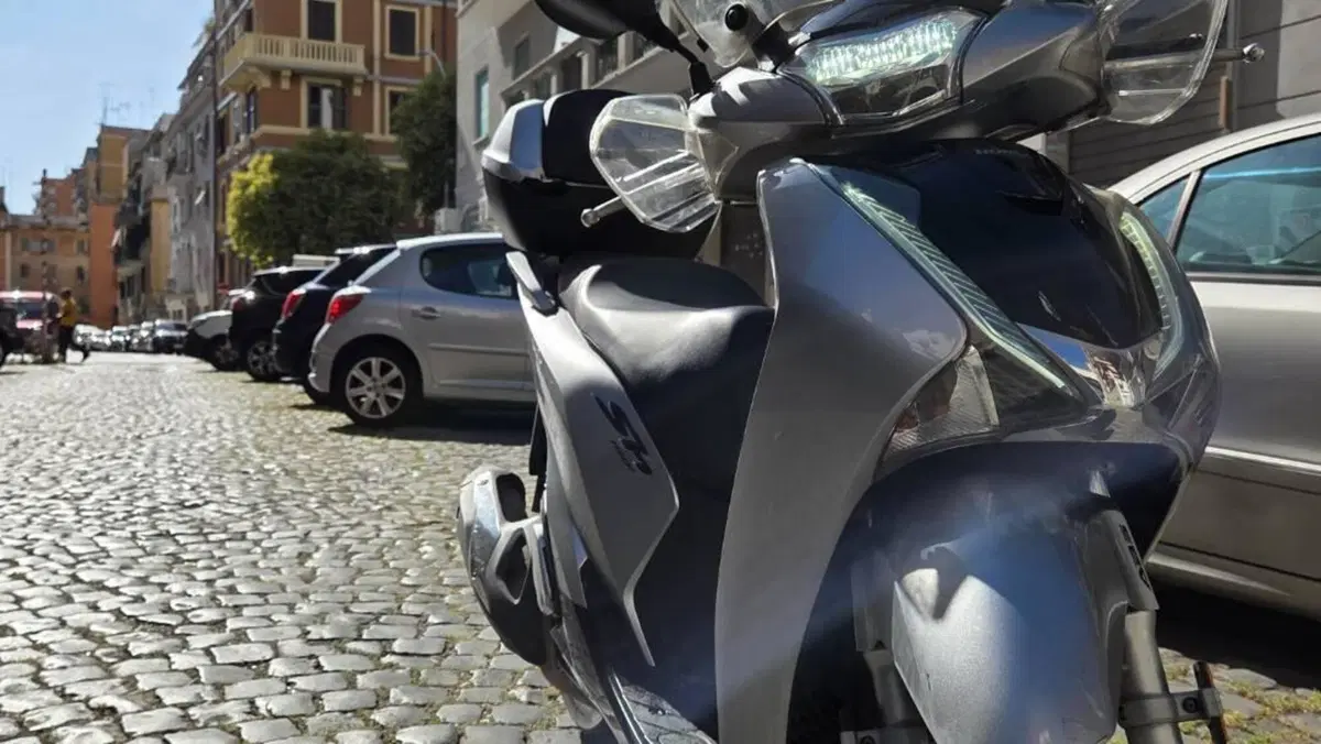 Honda SH 150i (2017 - 19)  (2)