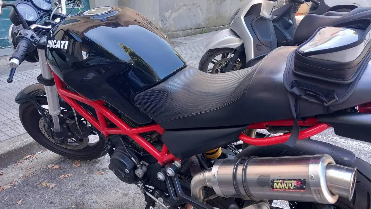 Ducati Monster 695 (2006 - 08) 
