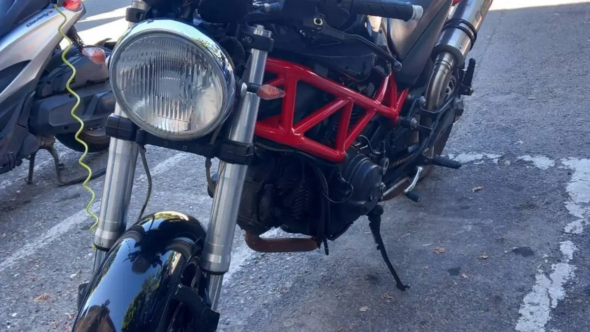Ducati Monster 695 (2006 - 08)  (4)