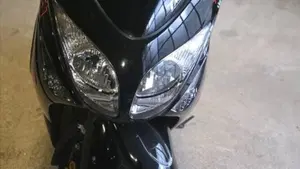Yamaha T-Max 500 (2008 - 12)  (4)