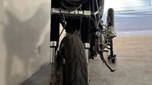 Ducati Monster 620 Dark (2003 - 06)  (9)
